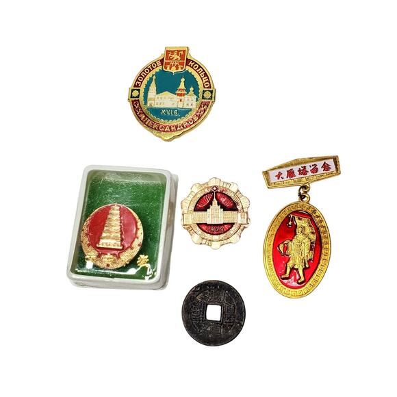 Unknown Other - Vtg Lot of 4 Foreign Pins Token 1 USSR Badge Golden Ring 1985 Aluminum Russian